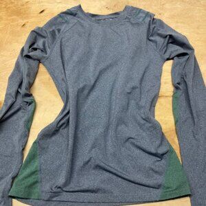 FYI Athletic Grey and Green Long Sleeve Top